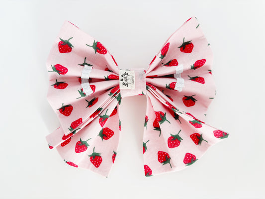 Strawberry Bowtie