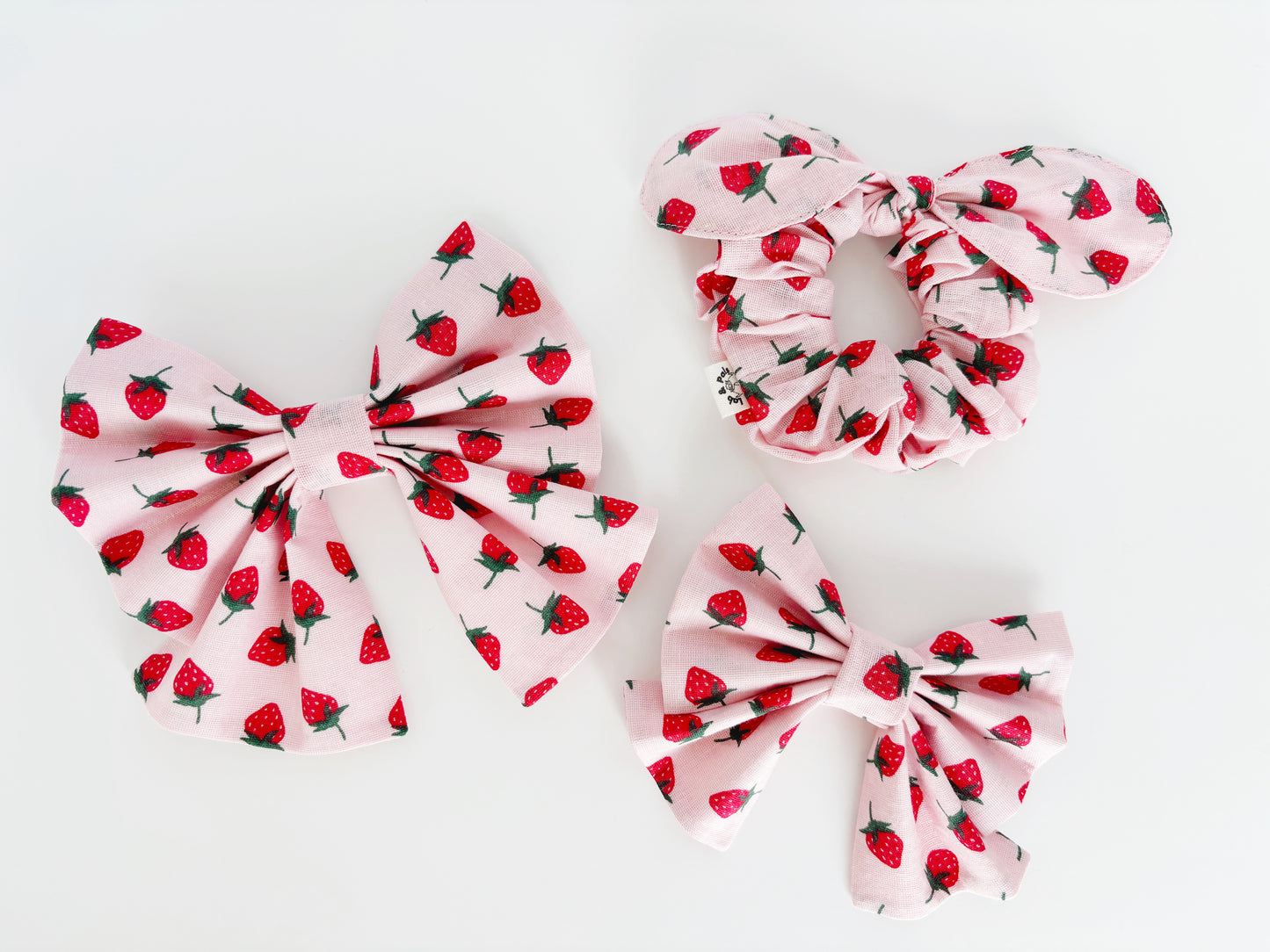 Strawberry Bowtie