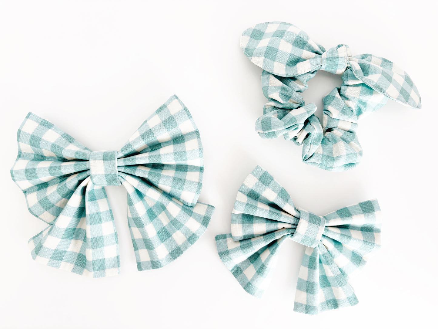 Robin Scrunchie