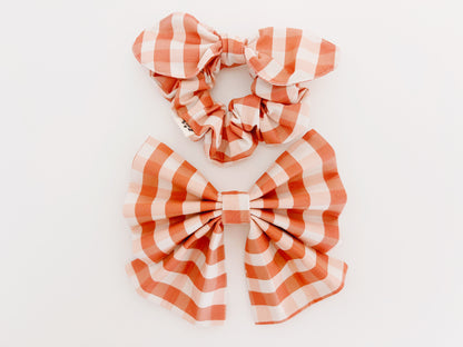 Cranberry Sauce Scrunchie