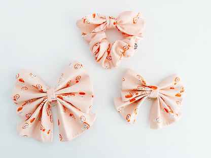 Myra Bowtie