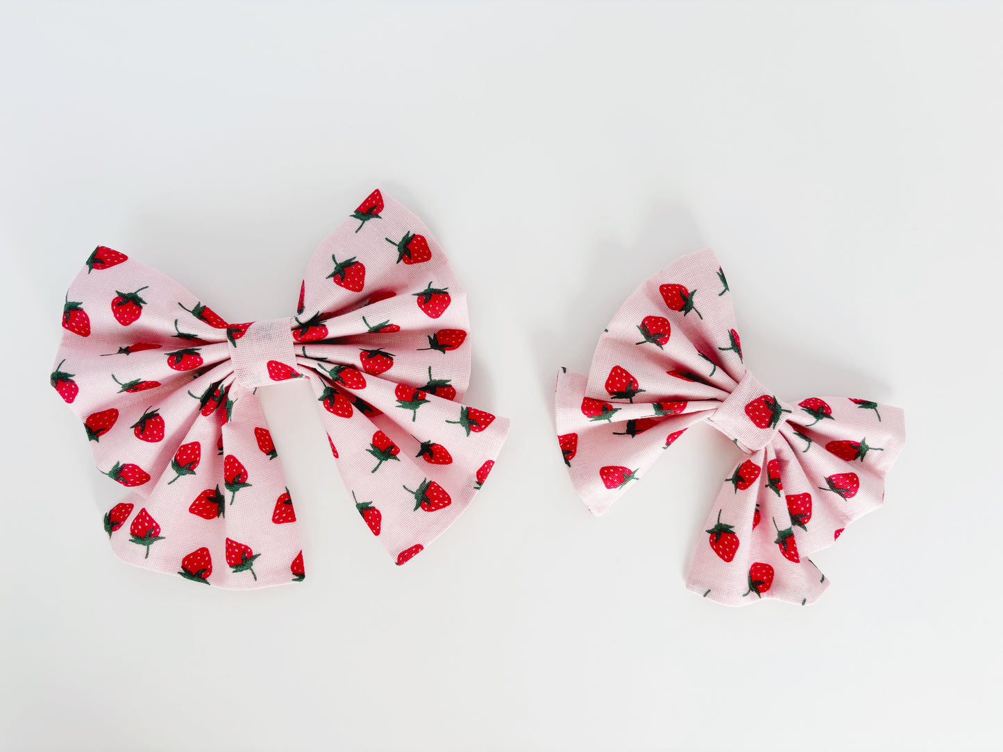 Strawberry Bowtie