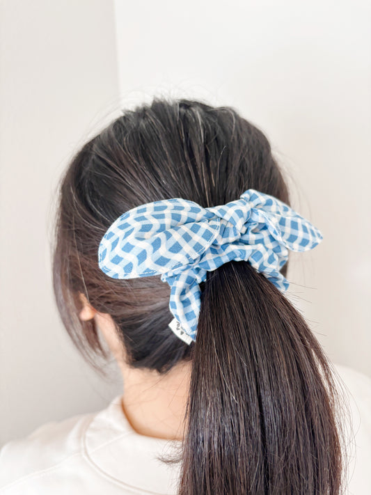Clues Scrunchie