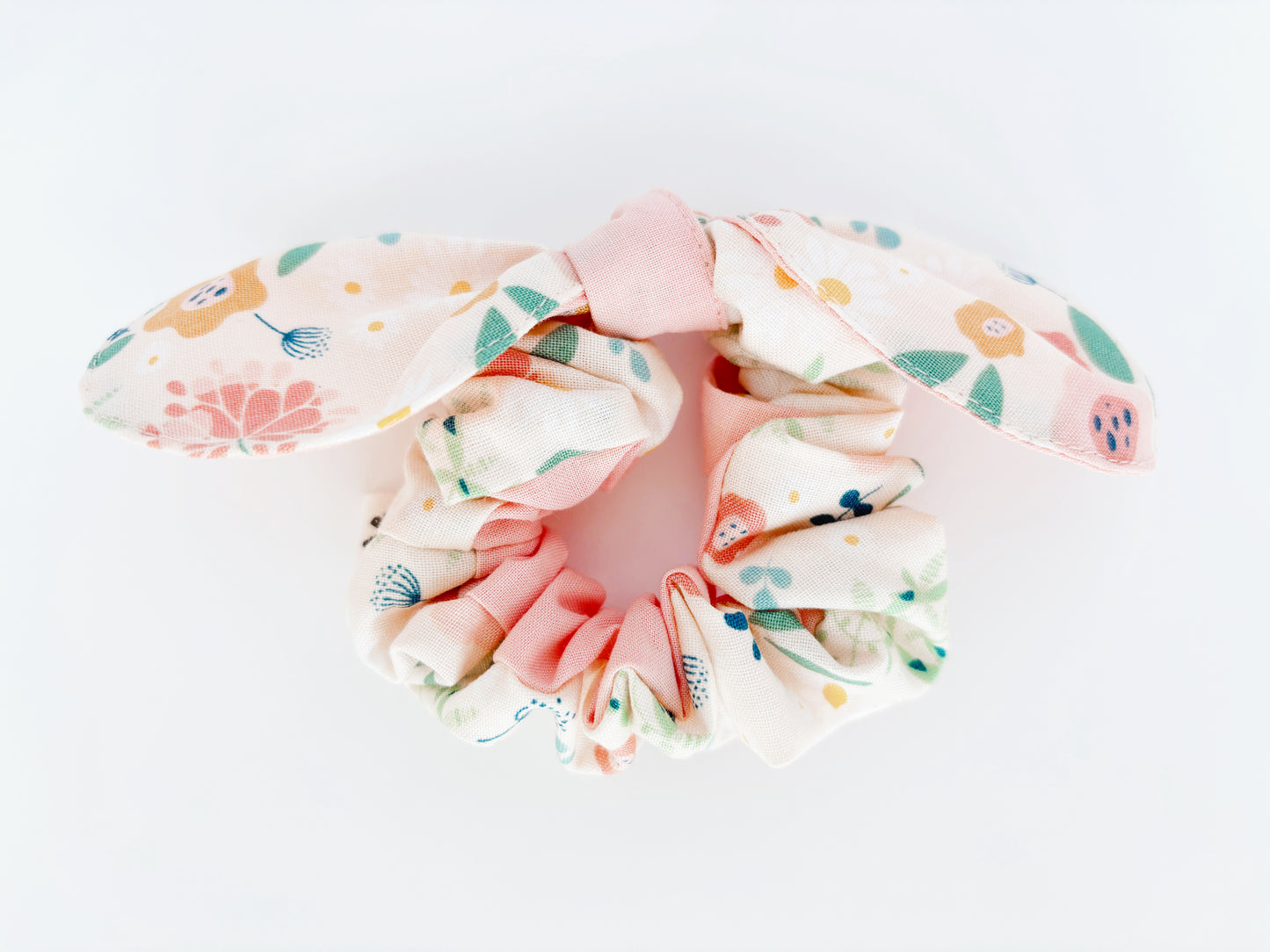 Dahlia Scrunchie