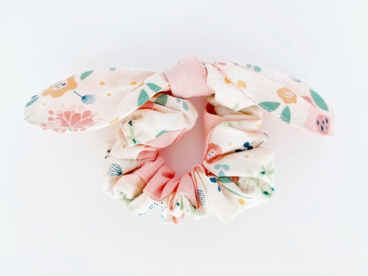 Dahlia Scrunchie