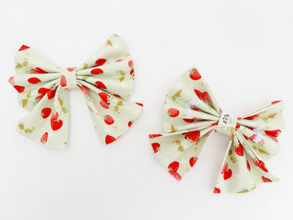 Mae Bowtie