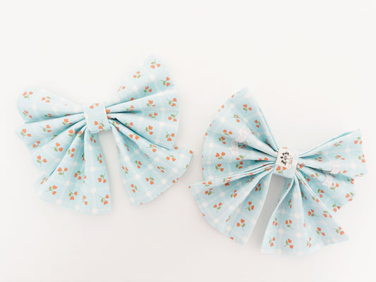 Blue Tulips Bowtie