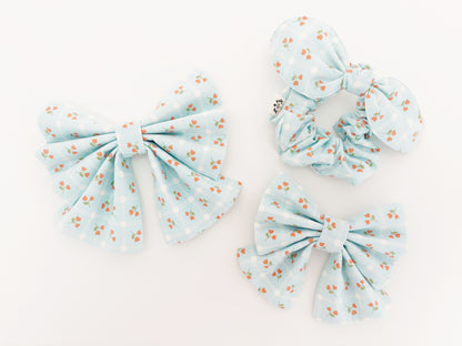 Blue Tulips Bowtie