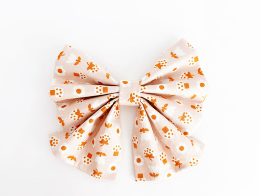 Cameo Rose Bowtie