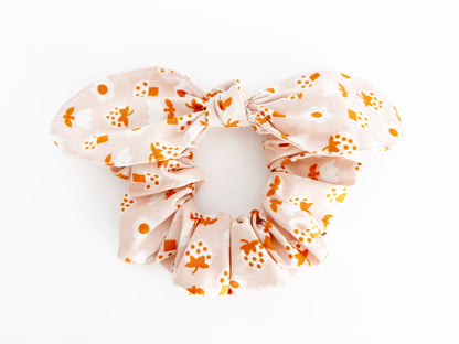 Cameo Rose Scrunchie