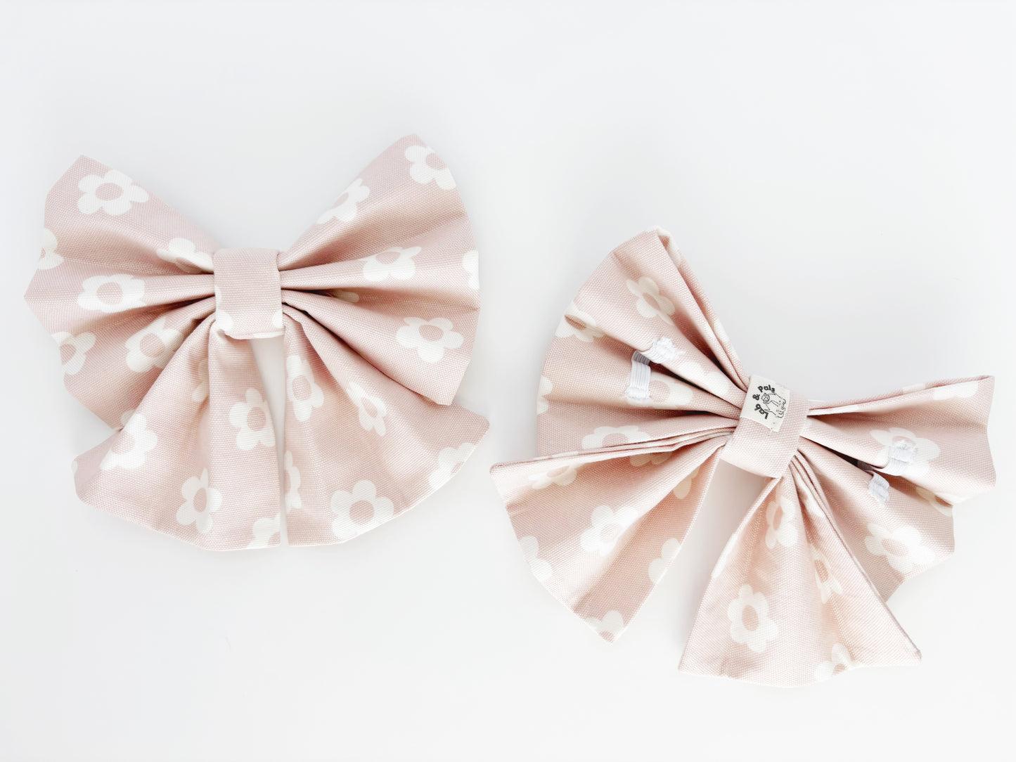 Fleur Bowtie