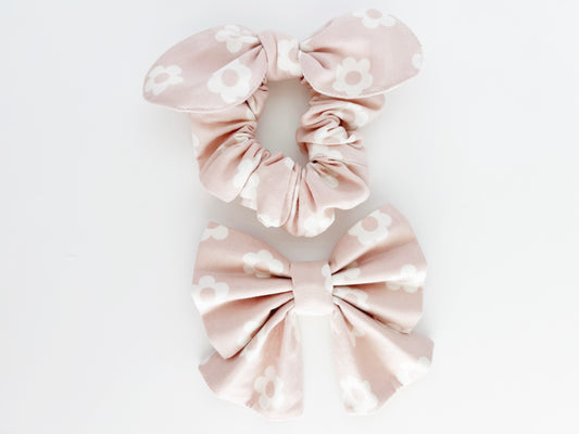 Fleur Scrunchie