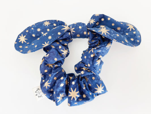 Leo Scrunchie